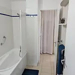 Apartmán T3 Clim Piscine Chauffee Proche De La Parking Dans Village *