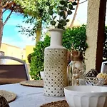 T3 Clim Piscine Chauffee Proche De La Parking Dans Village Apartmán Agde